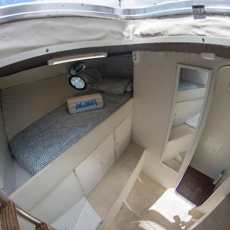 Habitacion Marineria Boat Aloha Барселона Екстер'єр фото