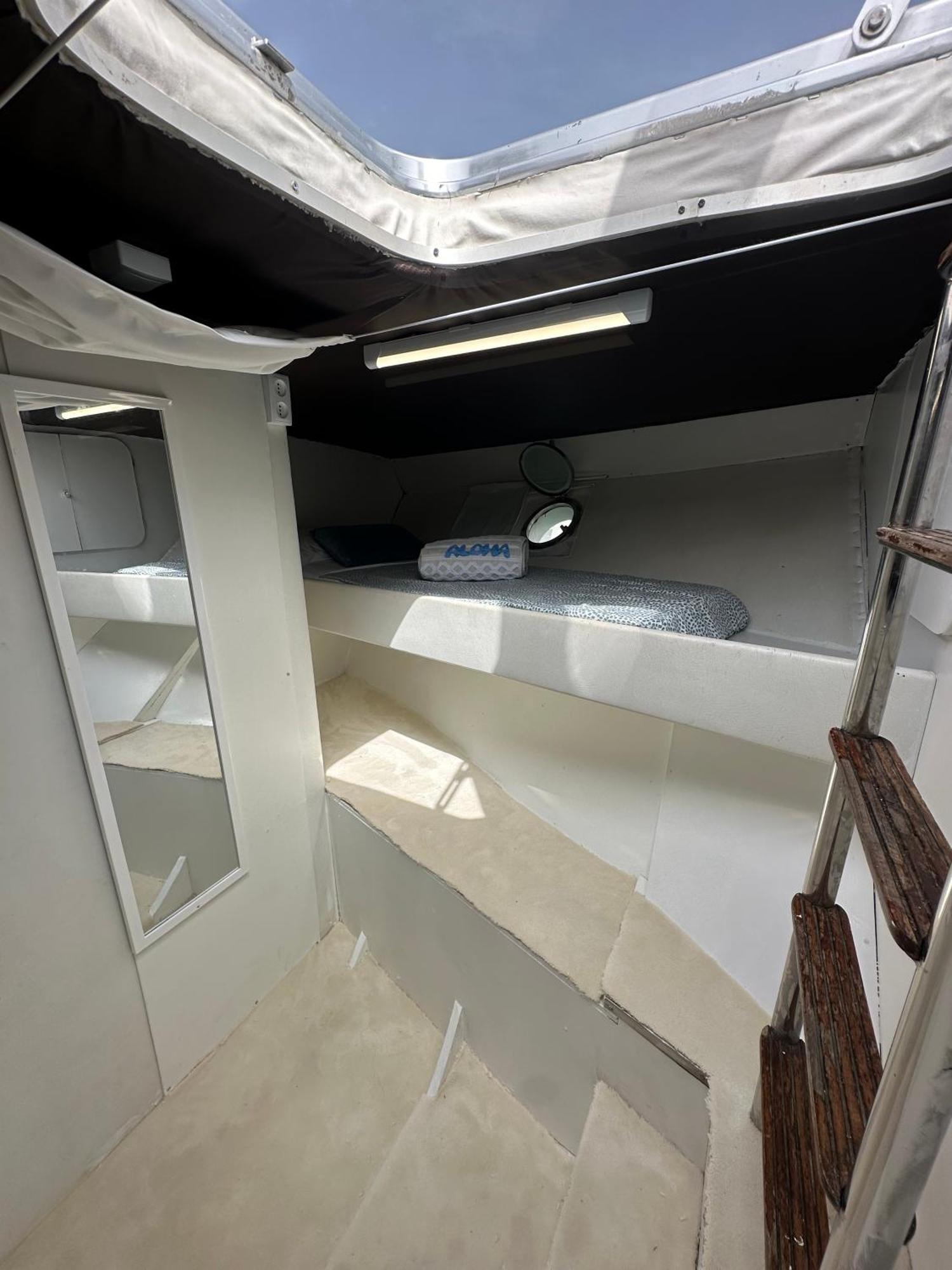 Habitacion Marineria Boat Aloha Барселона Екстер'єр фото