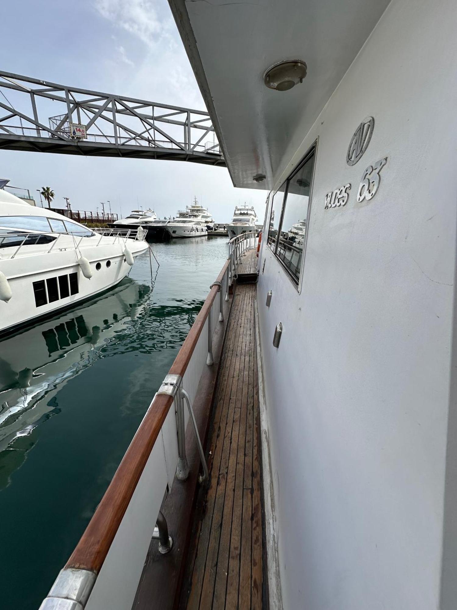 Habitacion Marineria Boat Aloha Барселона Екстер'єр фото