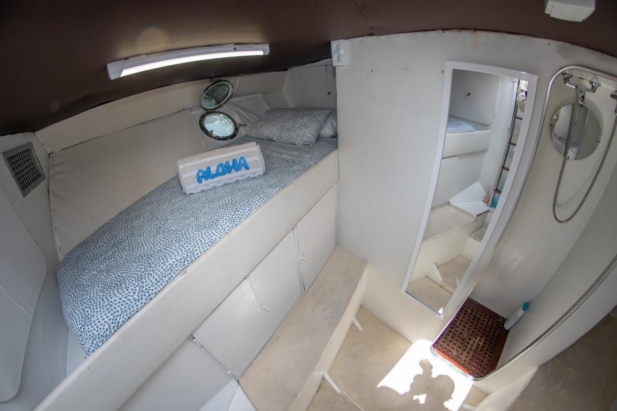 Habitacion Marineria Boat Aloha Барселона Екстер'єр фото